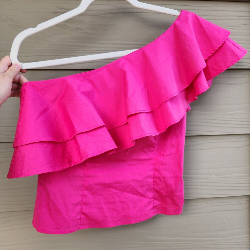 Basma & Merna x NA-KD One Shoulder Flounce Top in Pink